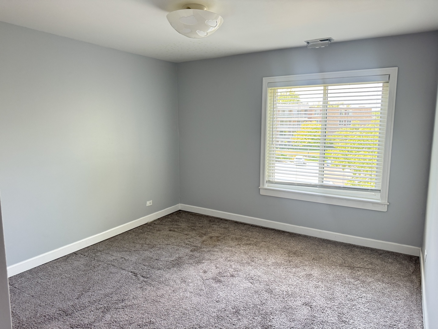 263 S Clubhouse Drive 312 Property Photo 11