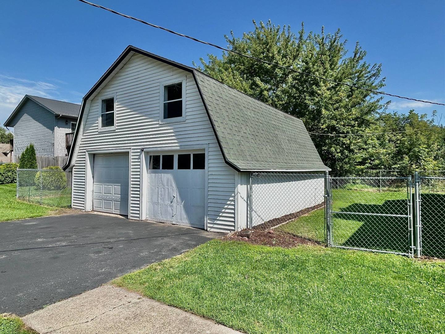 335 5th Street Property Photo 12