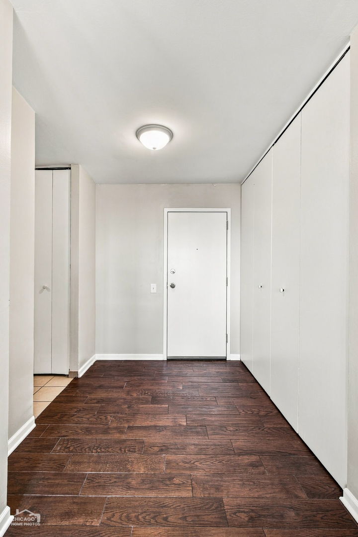 4850 S Lake Park Avenue 2109b Property Photo 10