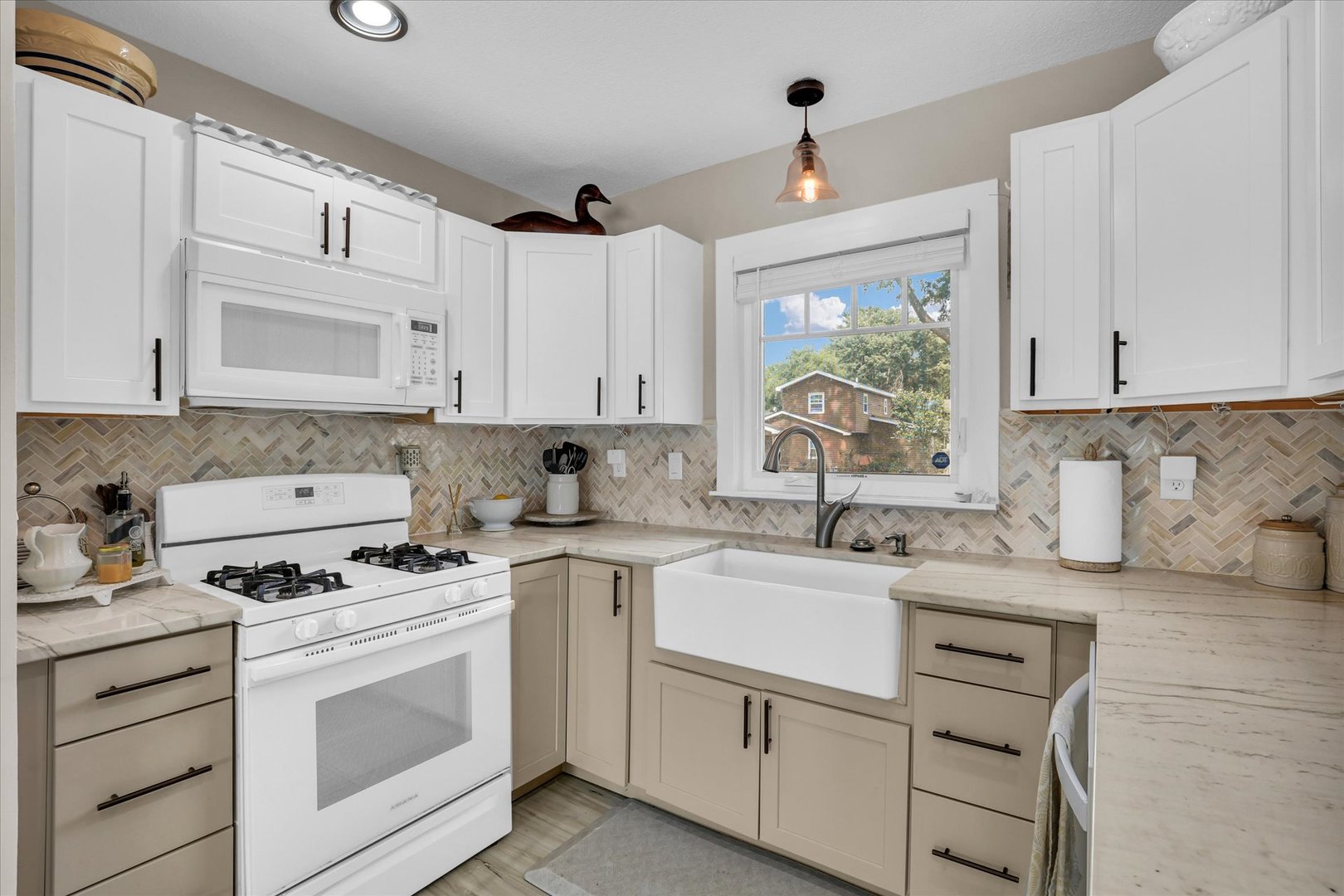 1513 W Point Drive Property Photo 18