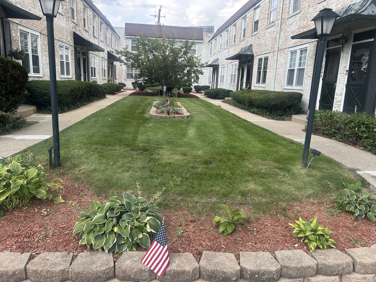 1762 W 95th Place Property Photo 3