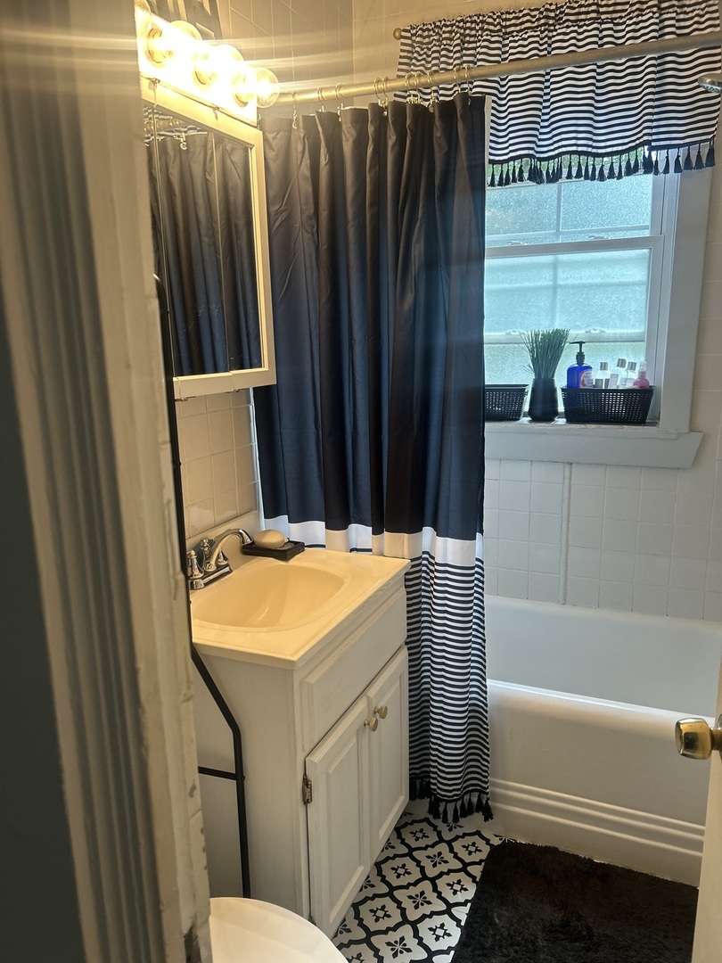 1762 W 95th Place Property Photo 29
