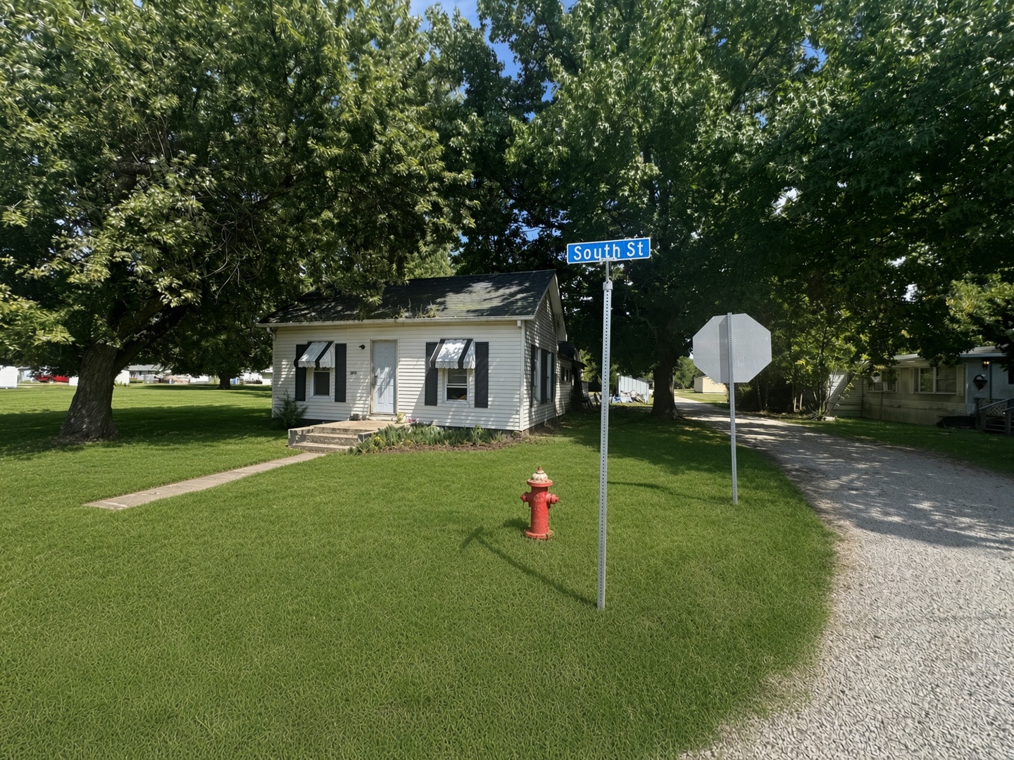 207 South Street Property Photo 2