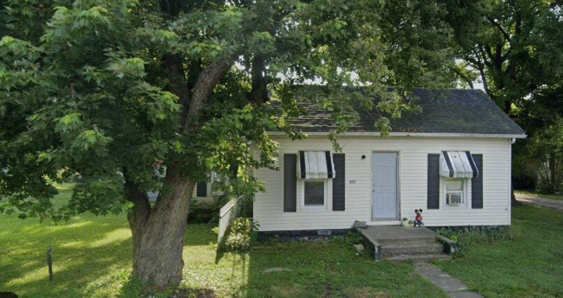 207 South Street Property Photo 3
