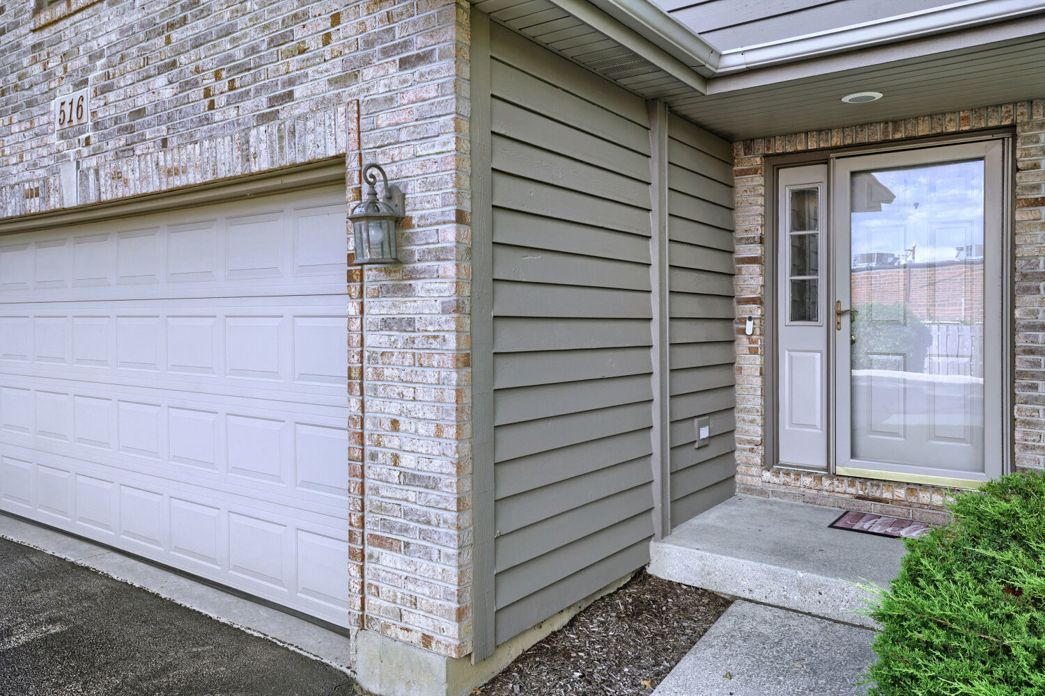 516 Silver Aspen Circle Property Photo 2