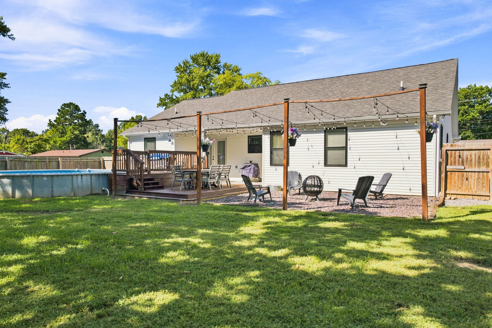 1304 Main Street Property Photo 3