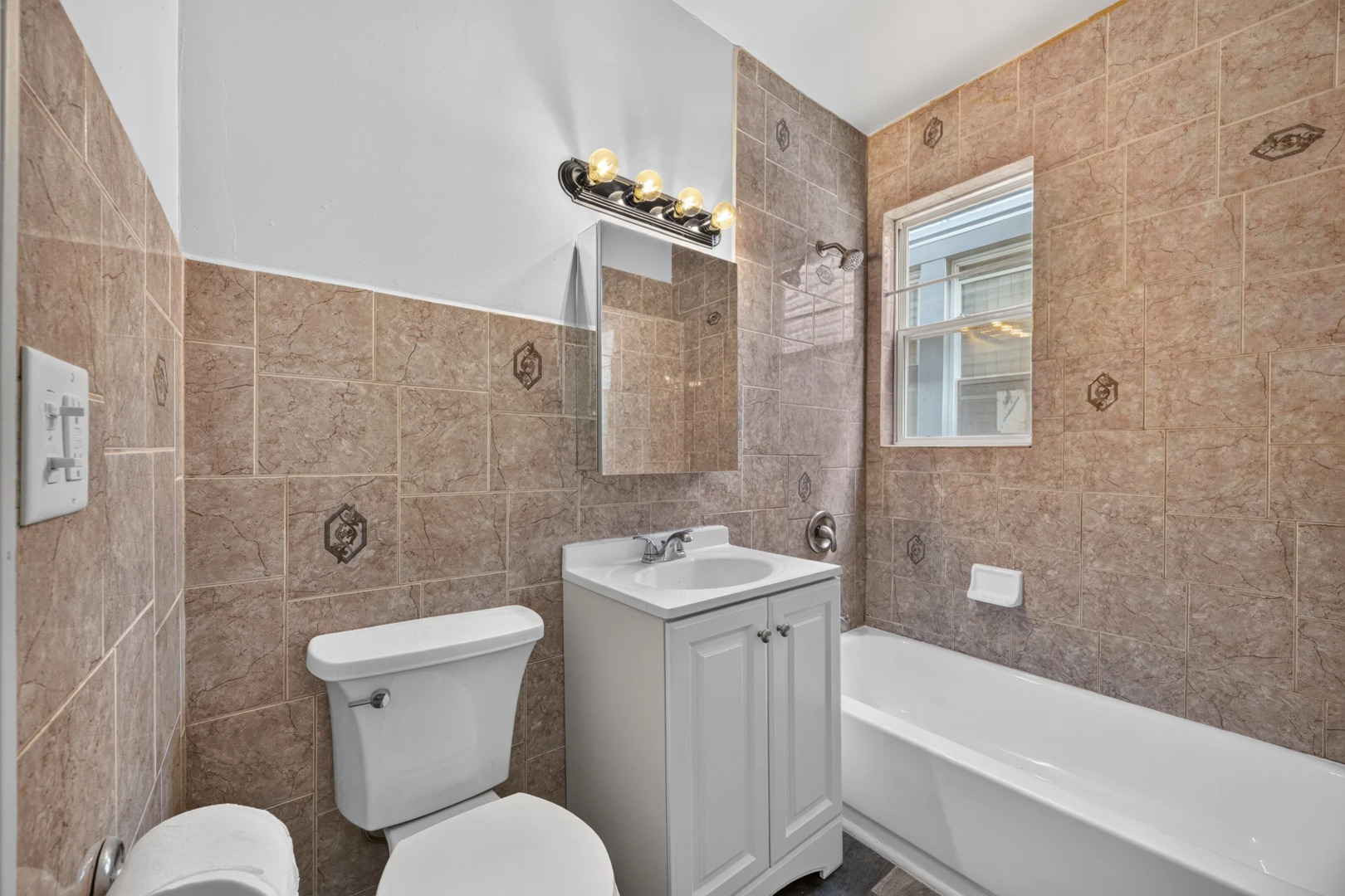63 W 15th Street Property Photo 5