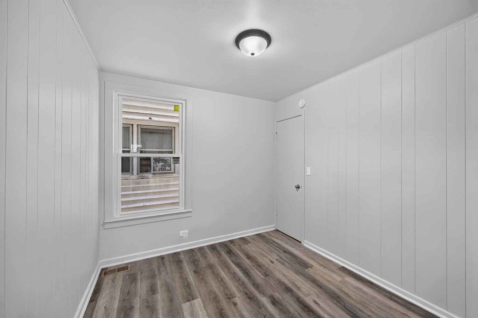 63 W 15th Street Property Photo 6
