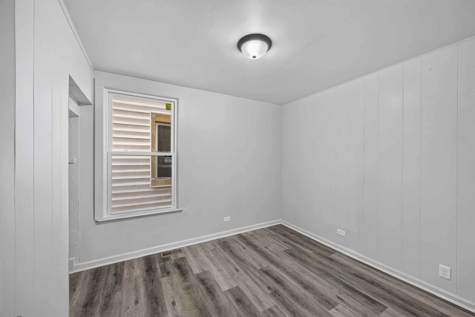 63 W 15th Street Property Photo 7