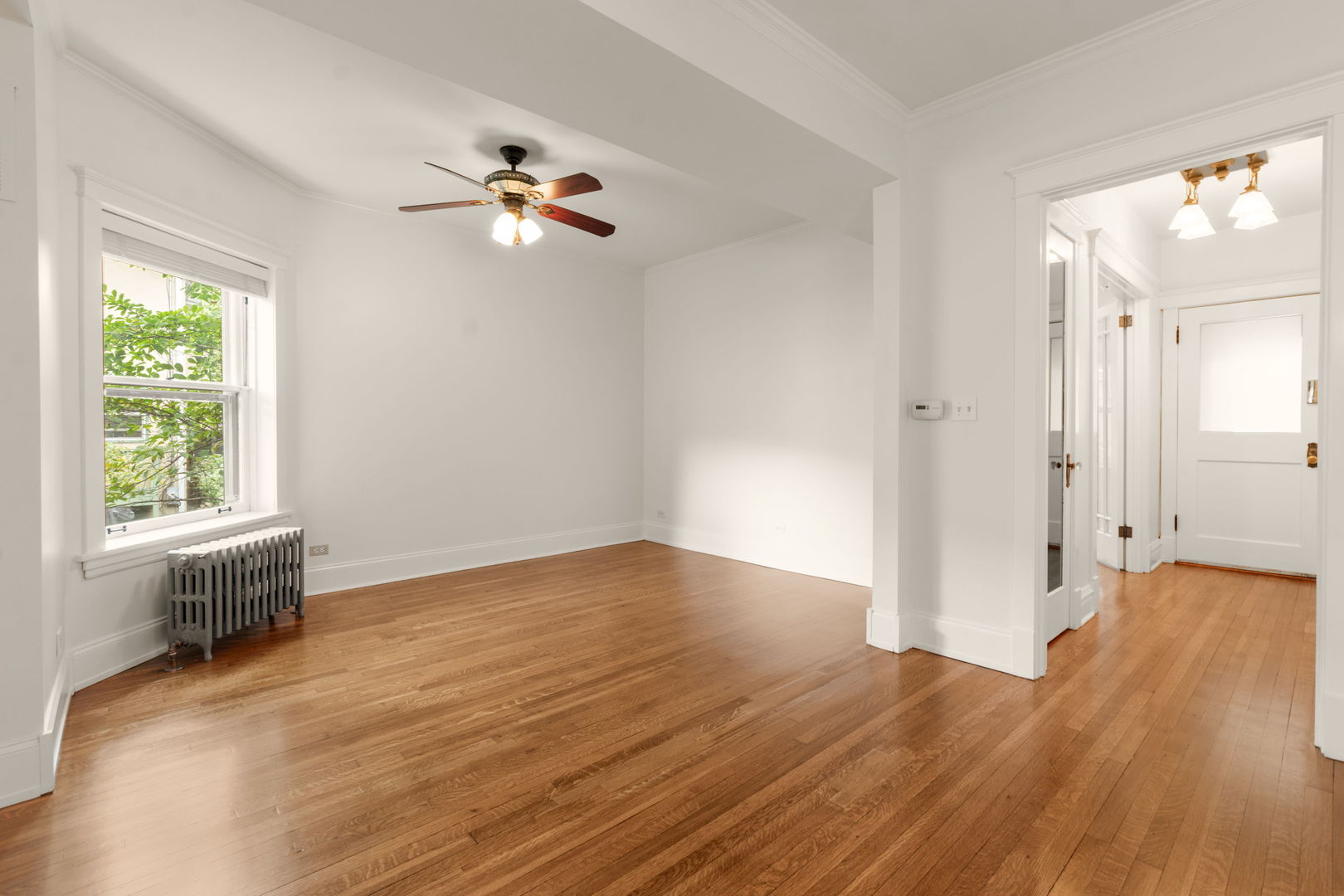 1335 W Hollywood Avenue Property Photo 7