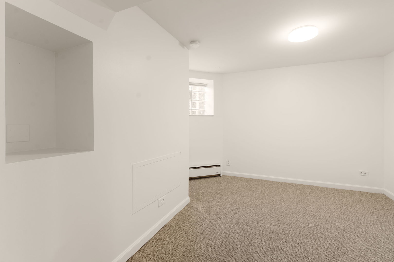 1335 W Hollywood Avenue Property Photo 13