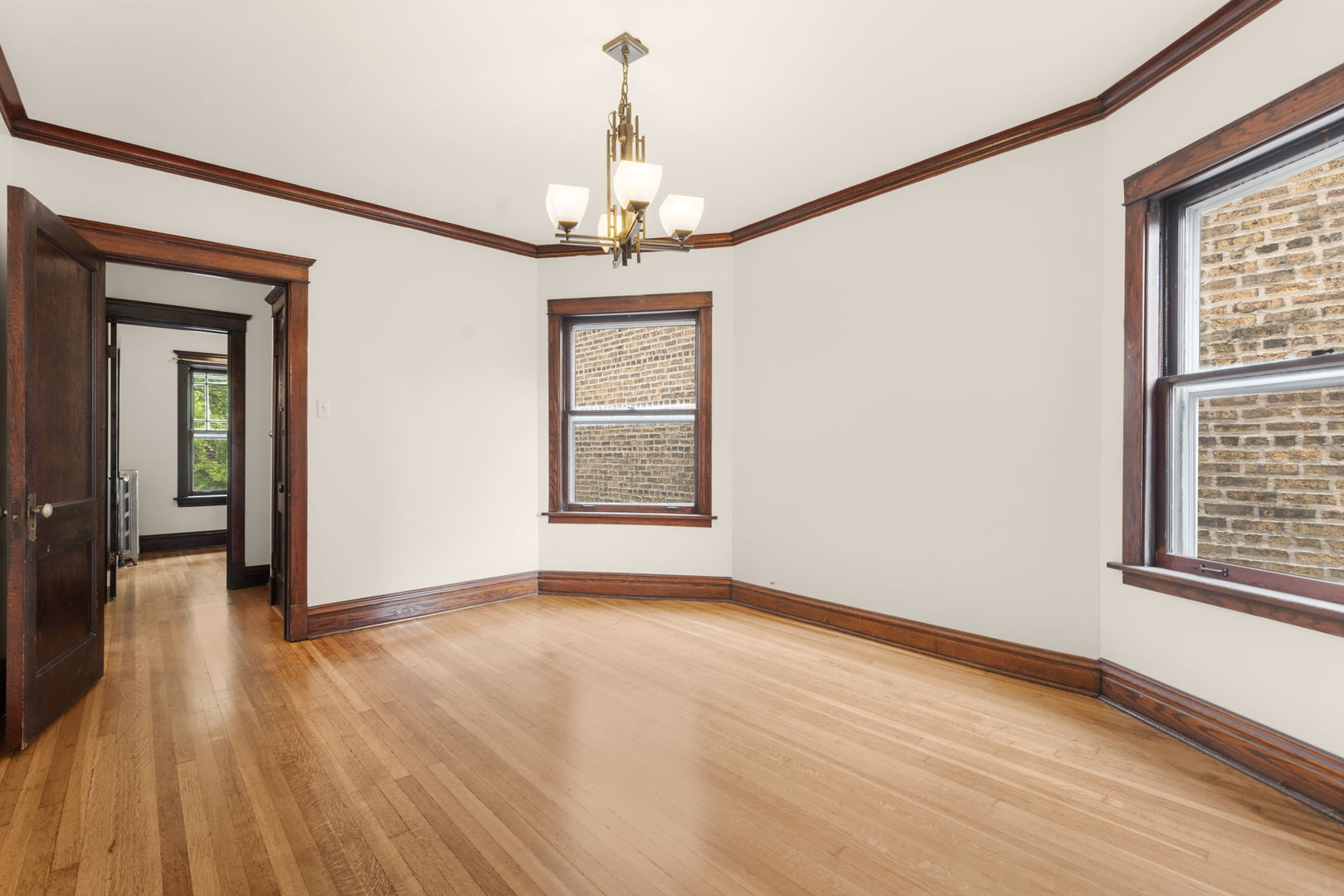 1335 W Hollywood Avenue Property Photo 16