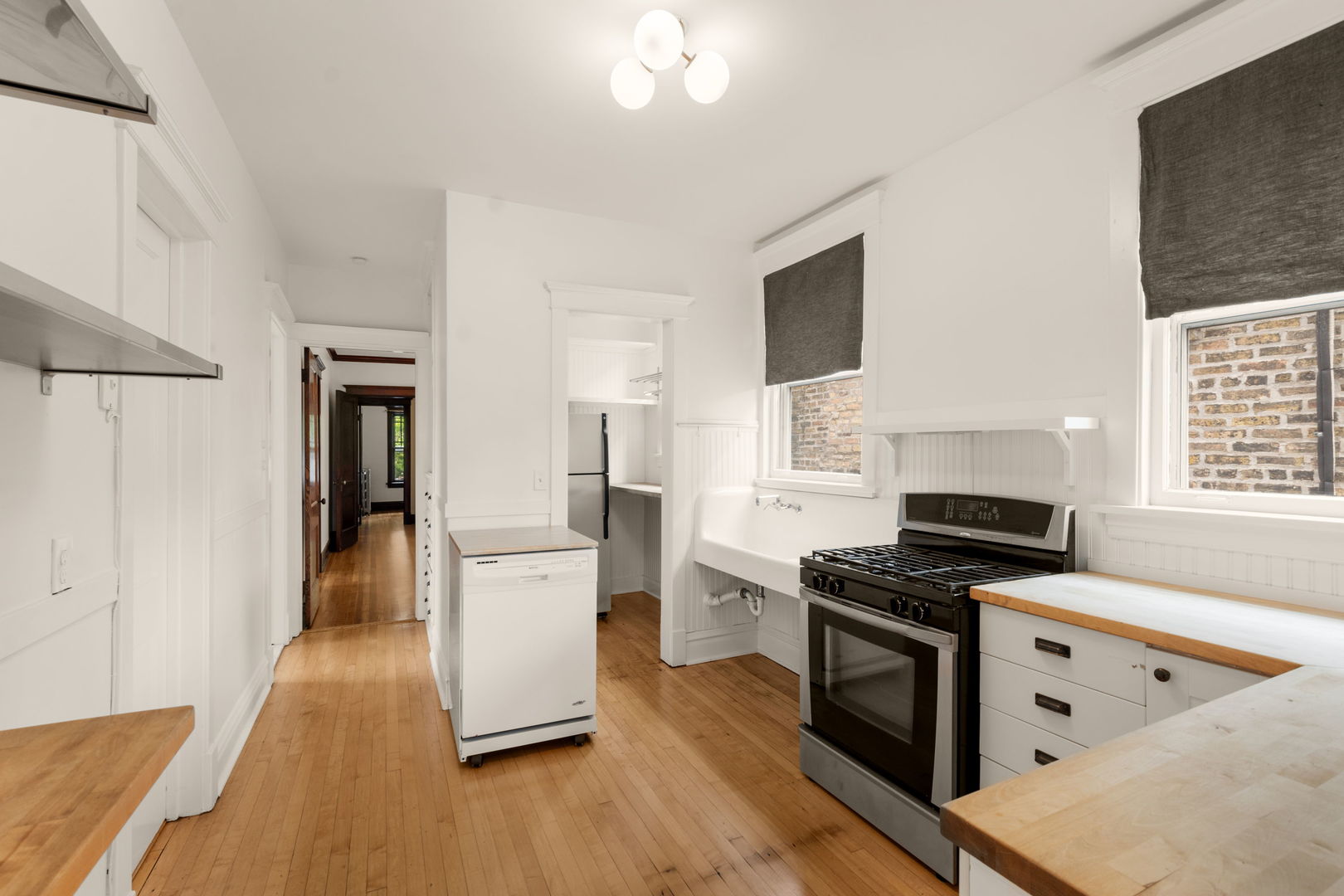 1335 W Hollywood Avenue Property Photo 18