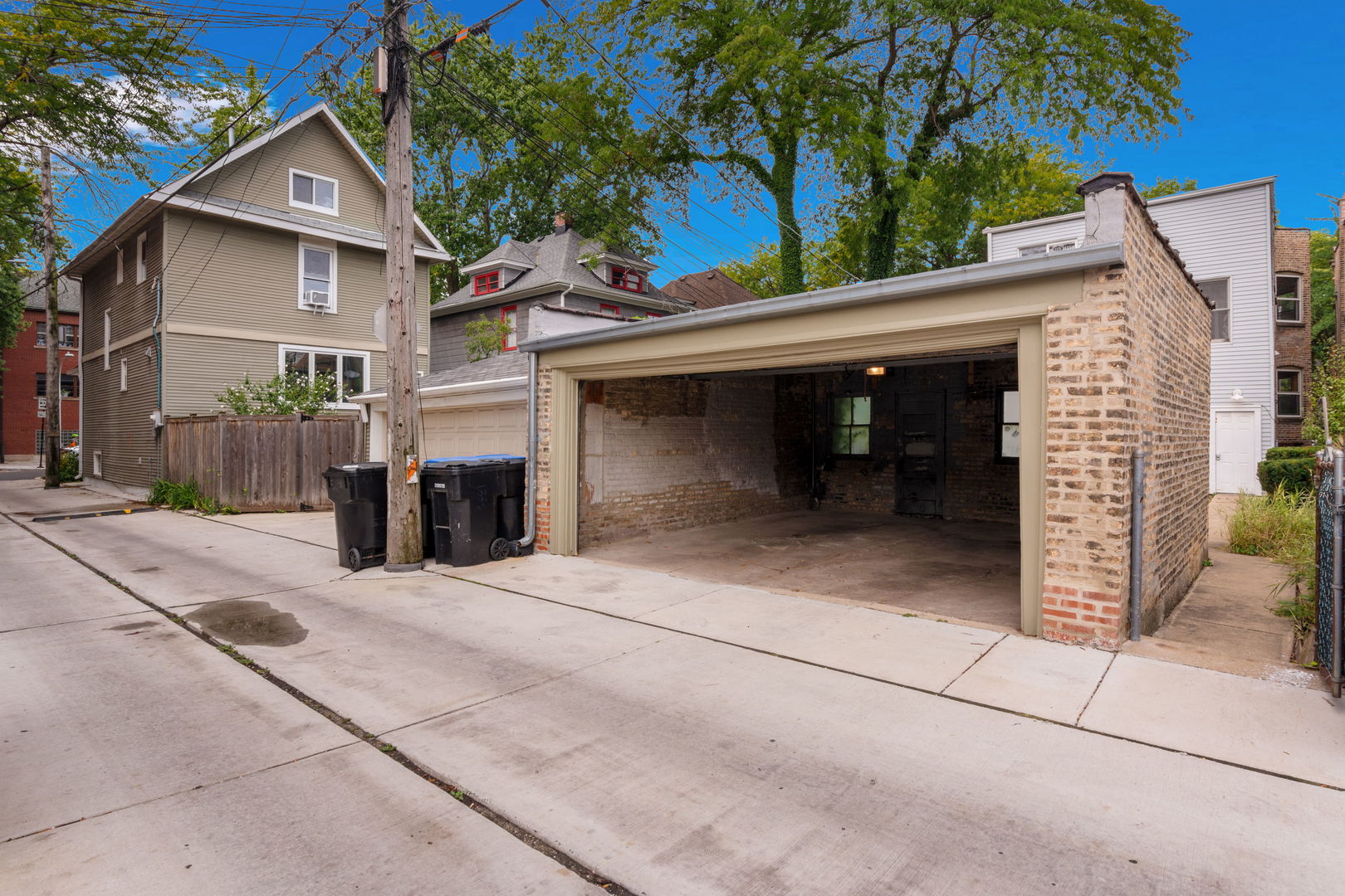 1335 W Hollywood Avenue Property Photo 29