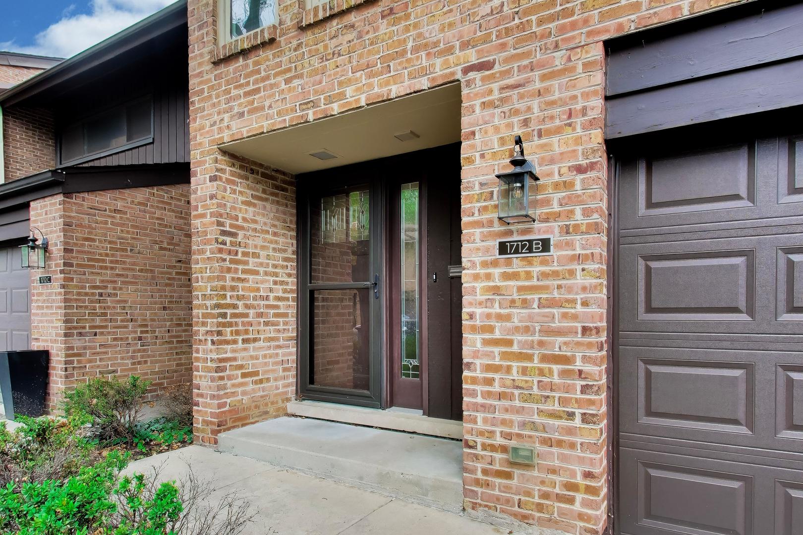 1712 Wildberry Drive B Property Photo 4