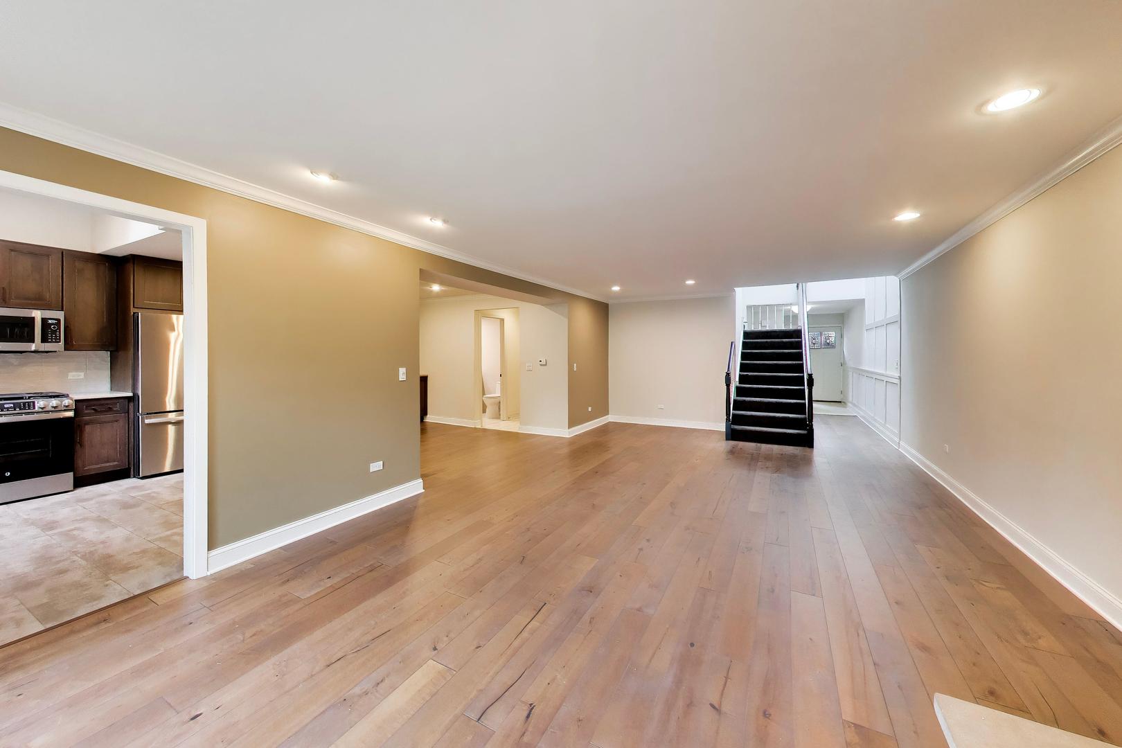 1712 Wildberry Drive B Property Photo 8