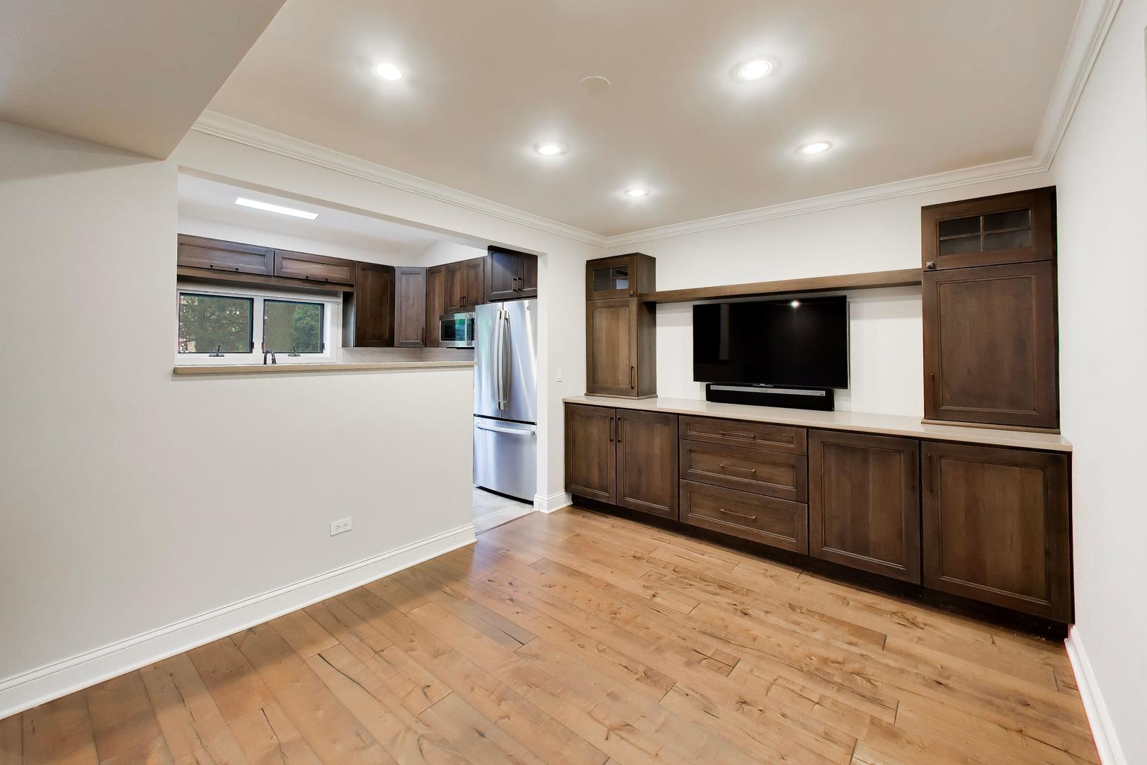 1712 Wildberry Drive B Property Photo 15