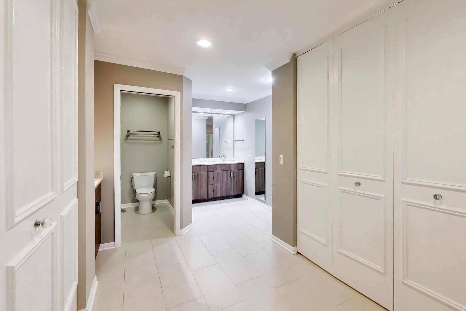 1712 Wildberry Drive B Property Photo 23
