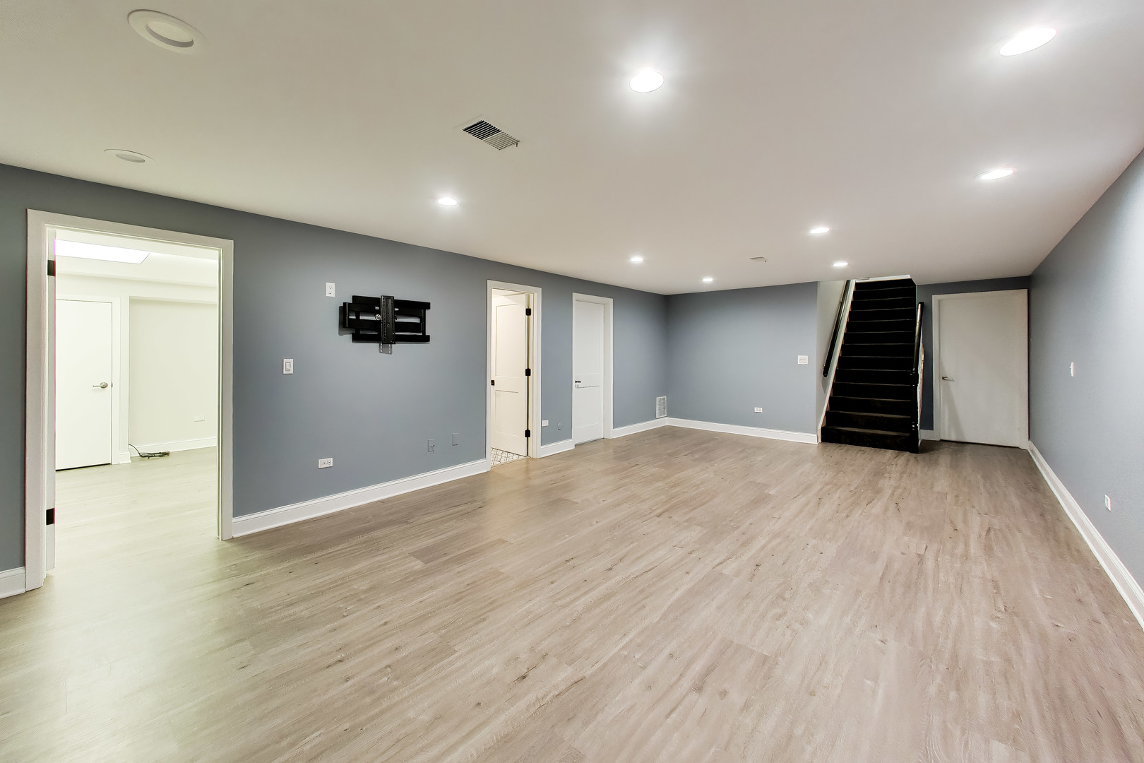 1712 Wildberry Drive B Property Photo 36