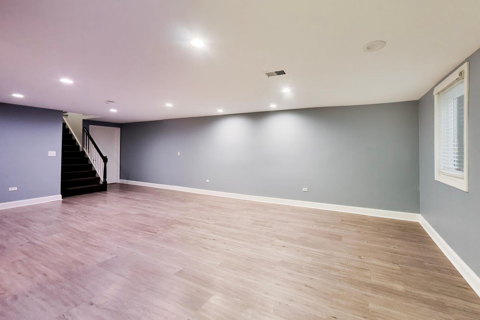 1712 Wildberry Drive B Property Photo 37