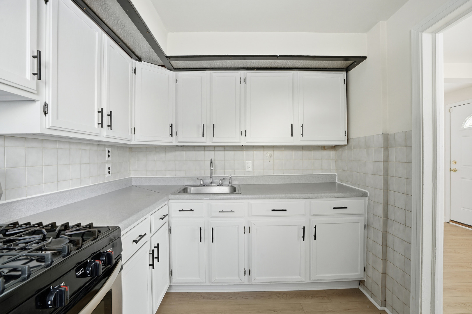 11056 S State Line Road Property Photo 12