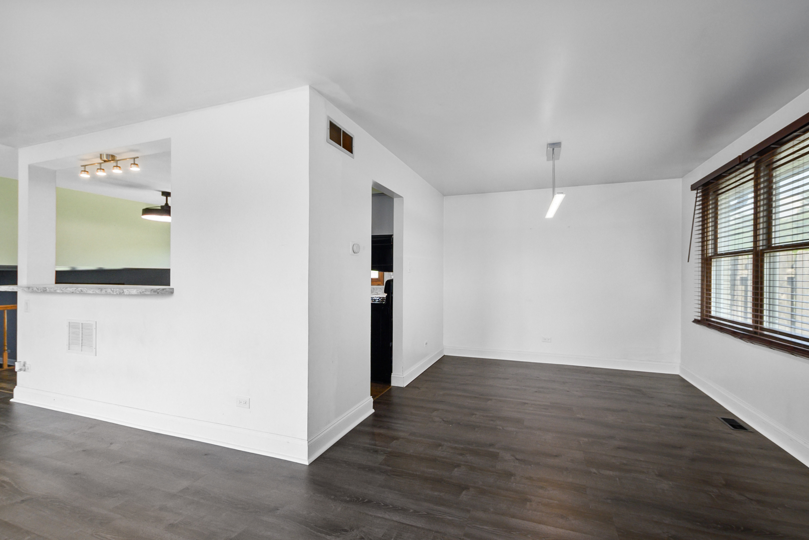 11672 Glenview Drive Property Photo 5