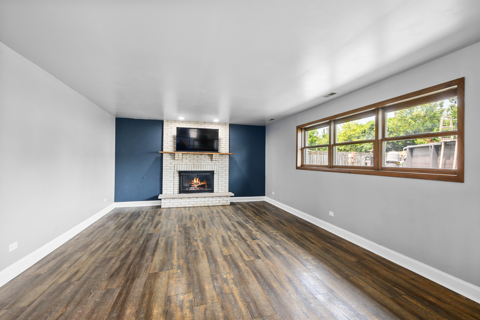 11672 Glenview Drive Property Photo 8