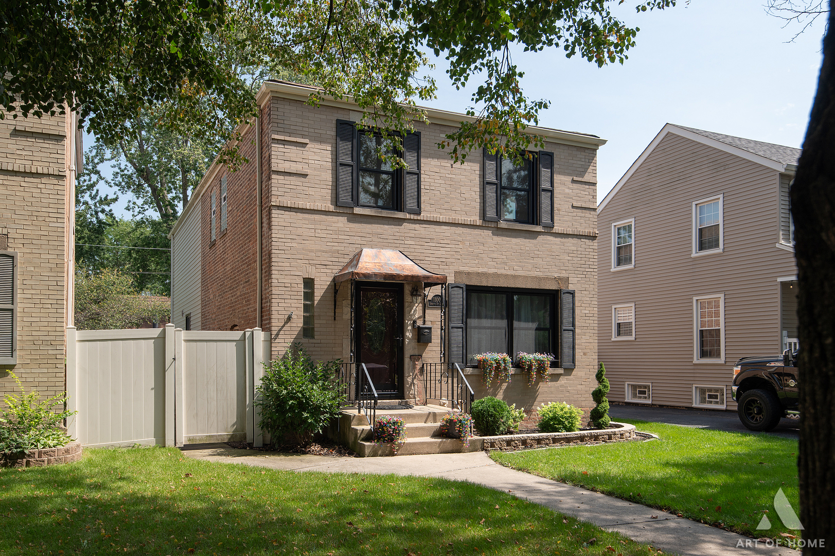 11009 S Saint Louis Avenue Property Photo 3