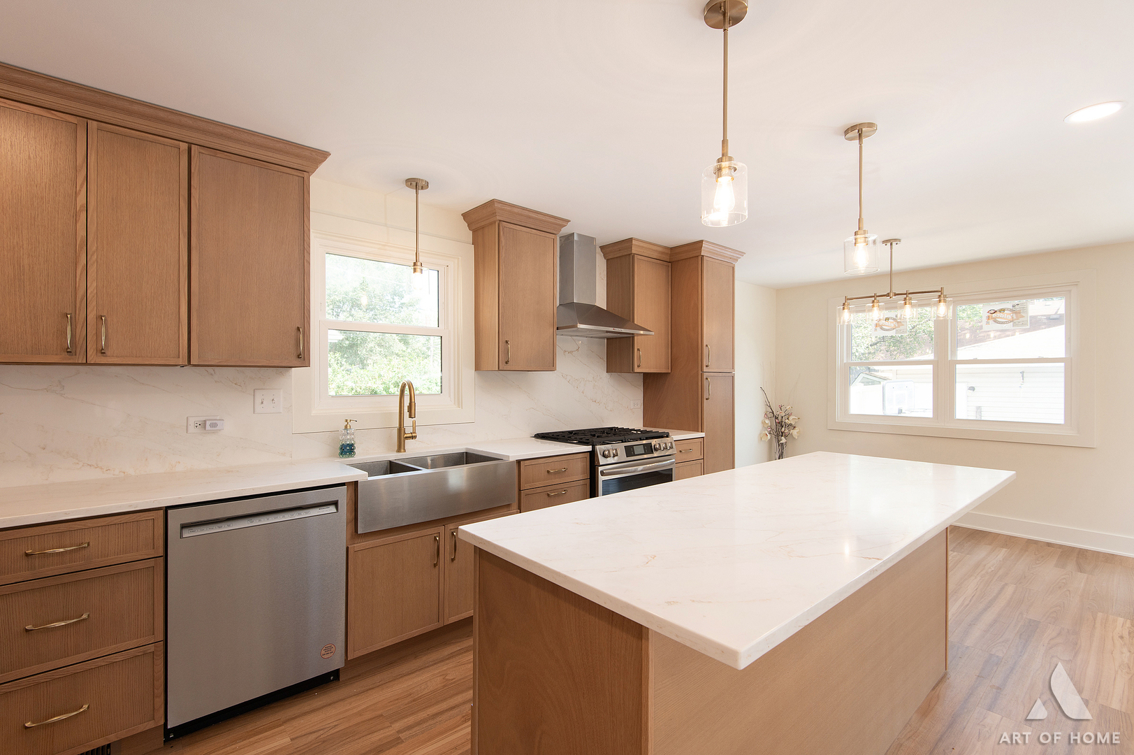 11009 S Saint Louis Avenue Property Photo 12