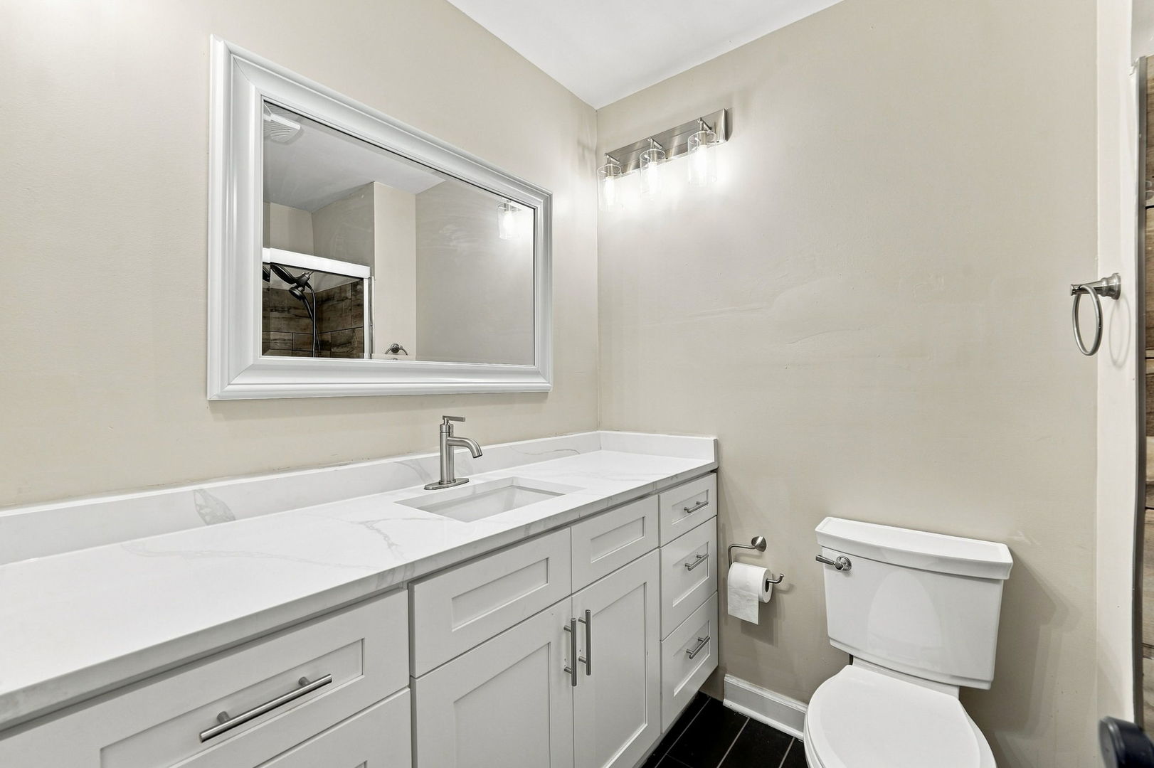 807 E Golfview Drive Property Photo 23
