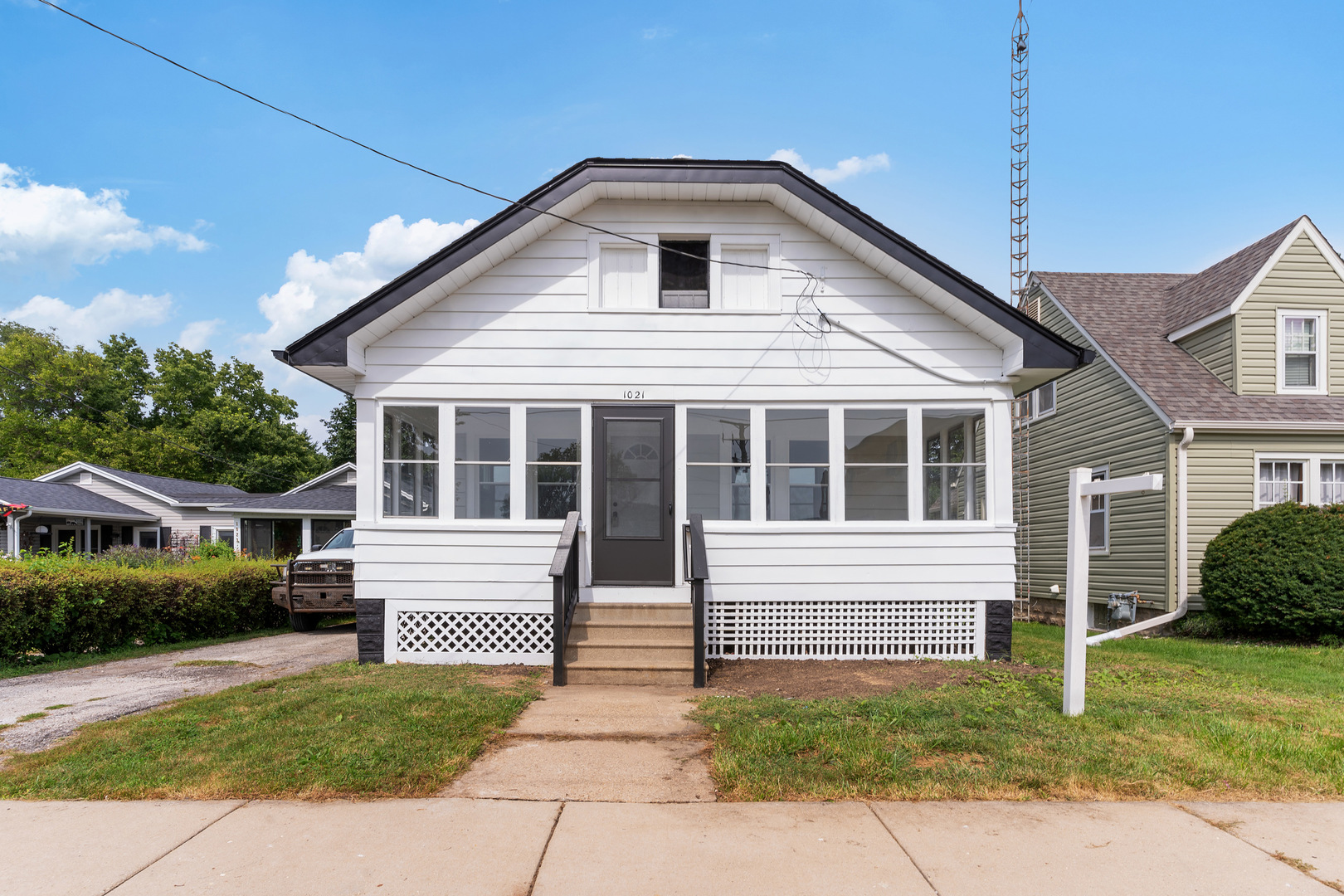 1021 Oliver Avenue Property Photo 1