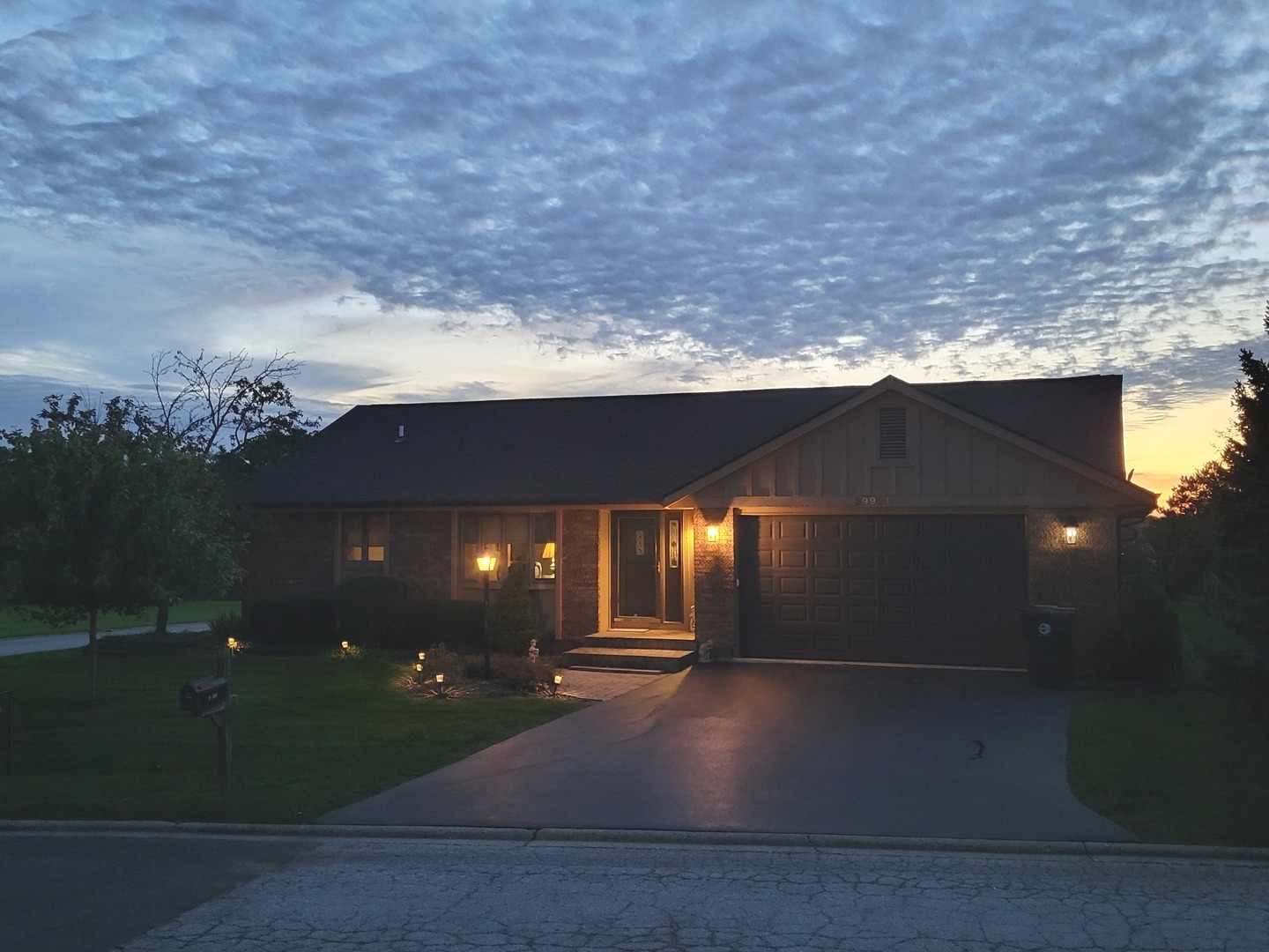 39934 N Fairway Drive Property Photo 2