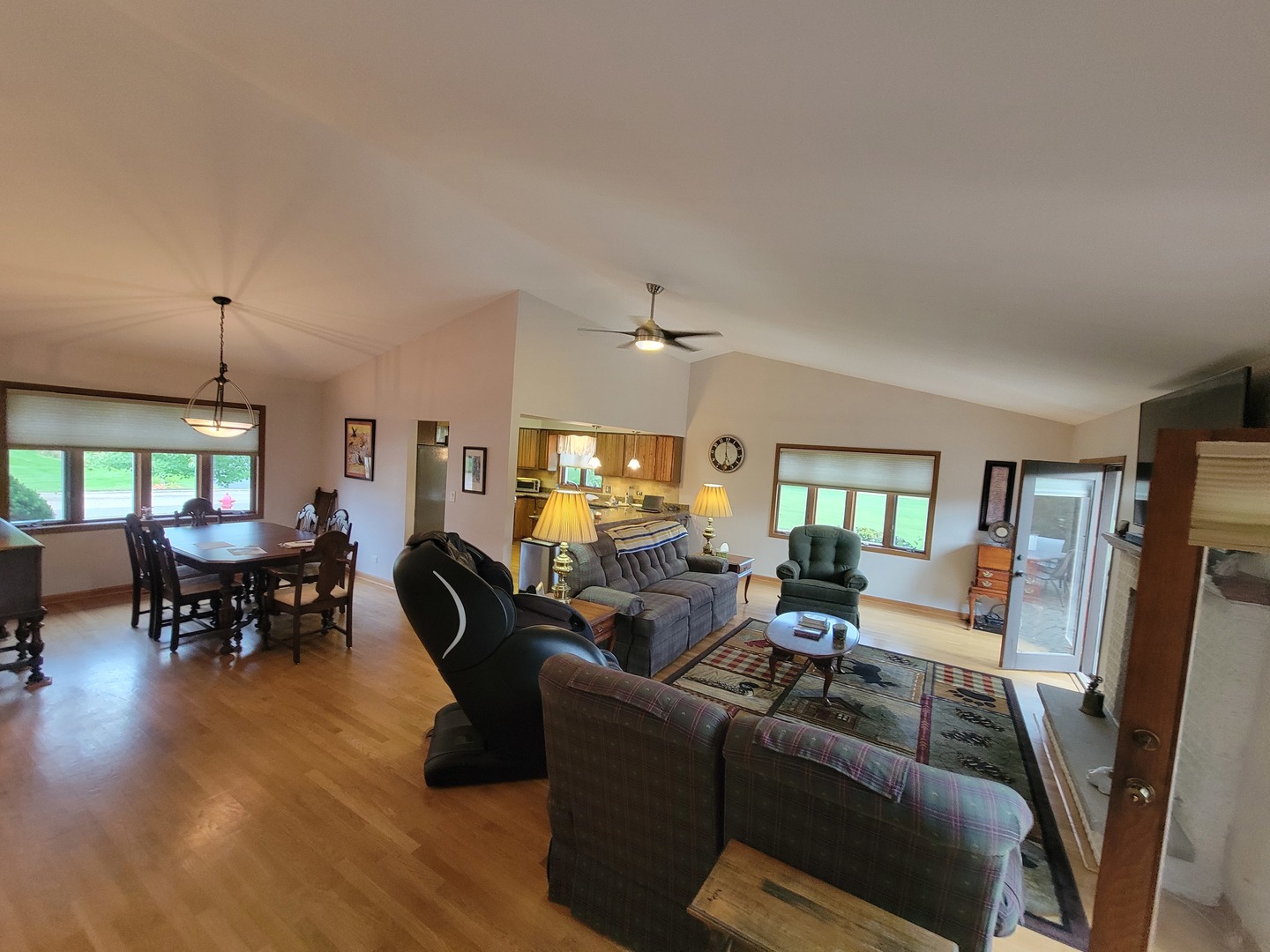39934 N Fairway Drive Property Photo 5