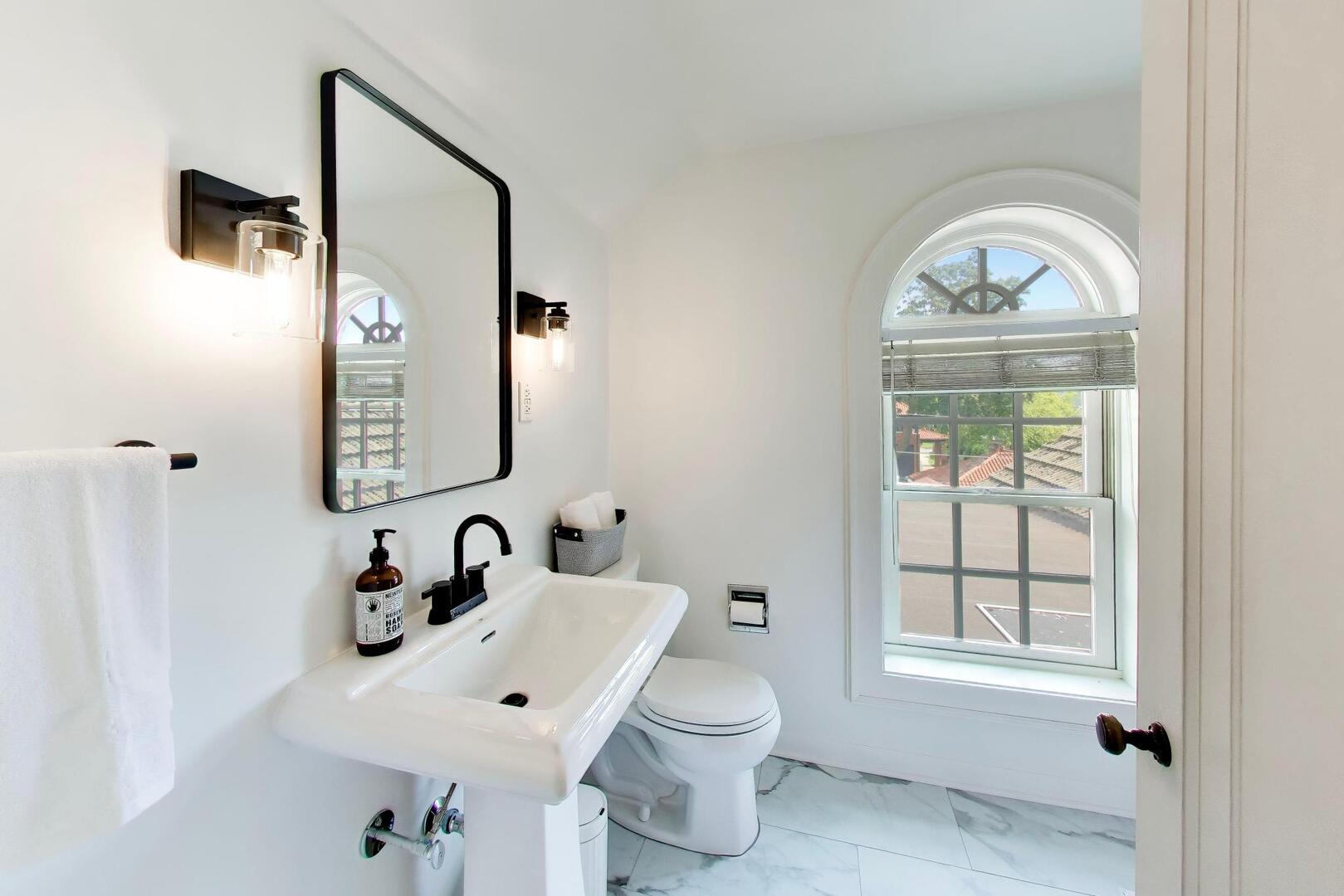 12747905 Property Photo 28
