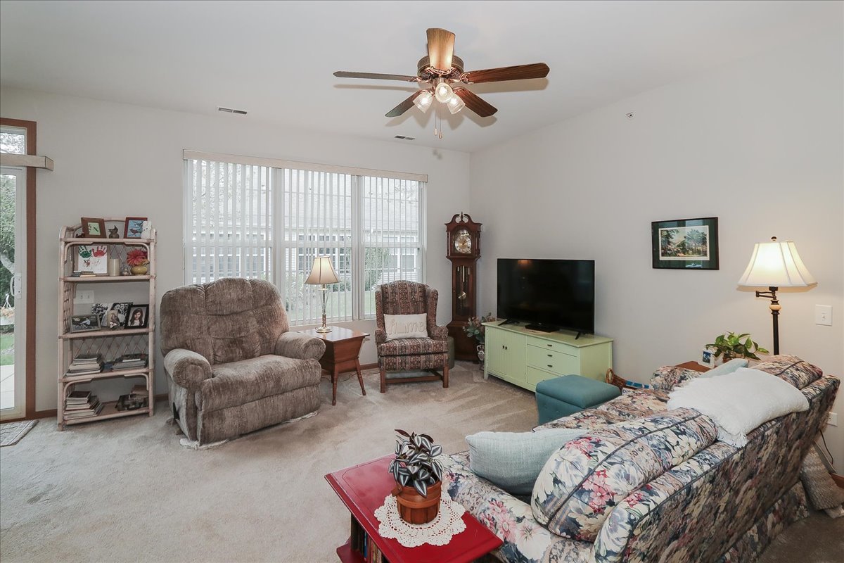 13586 Yellow Pine Drive Property Photo 5