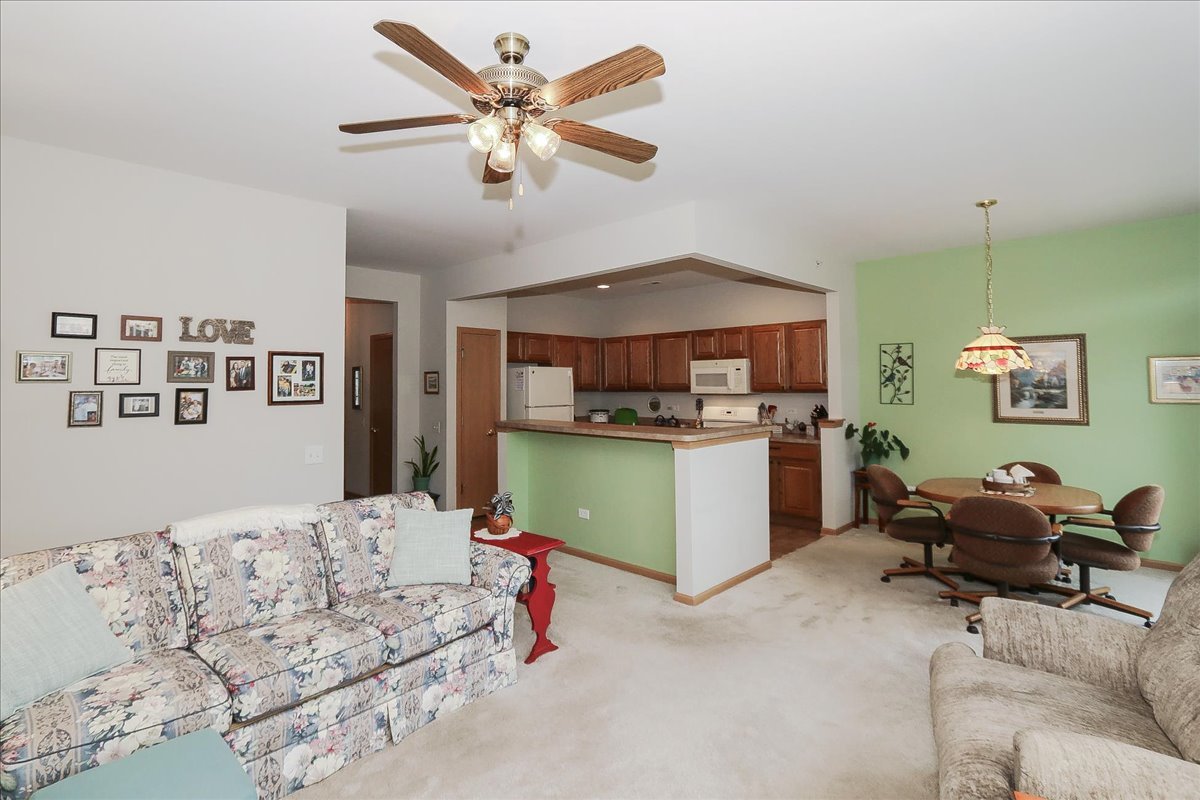 13586 Yellow Pine Drive Property Photo 6