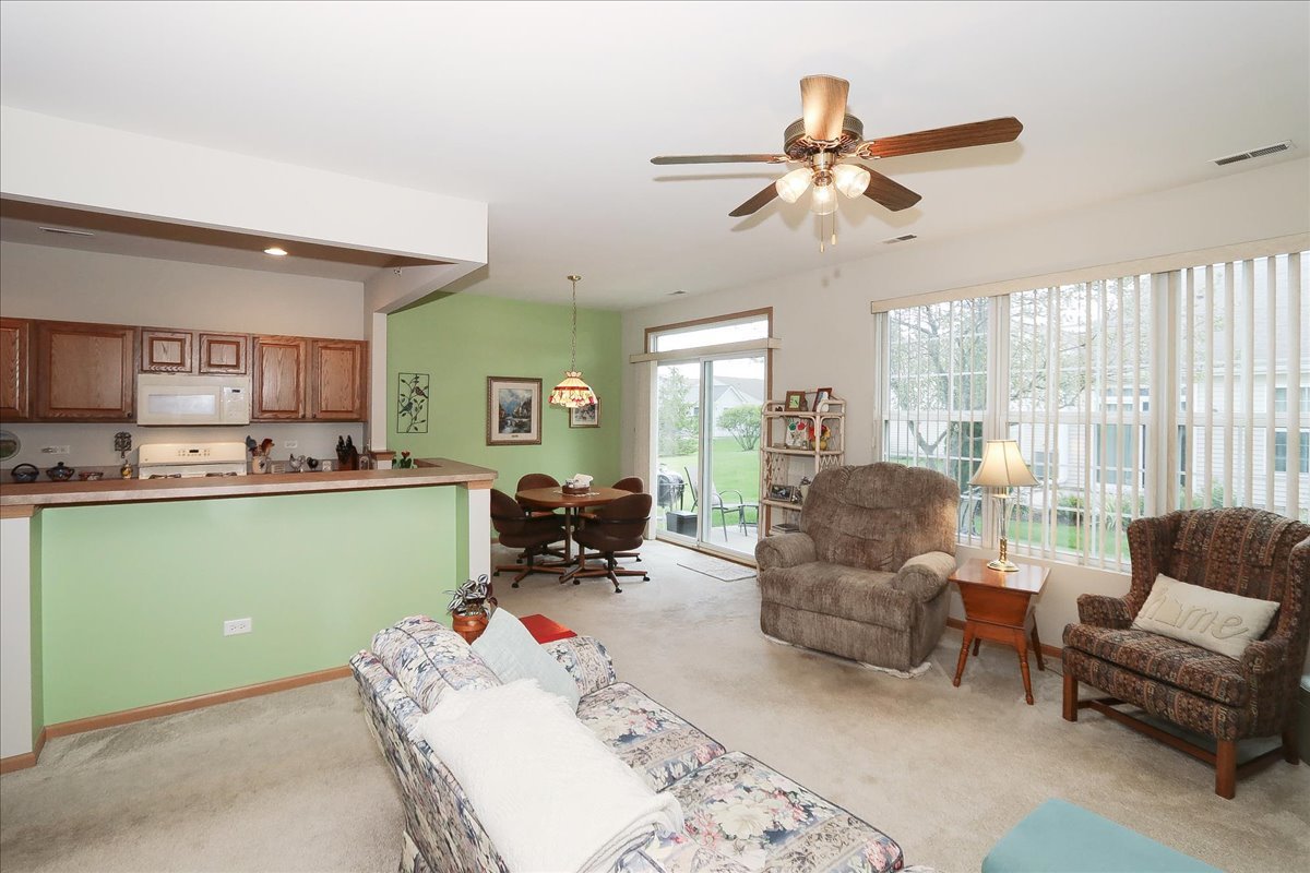 13586 Yellow Pine Drive Property Photo 7