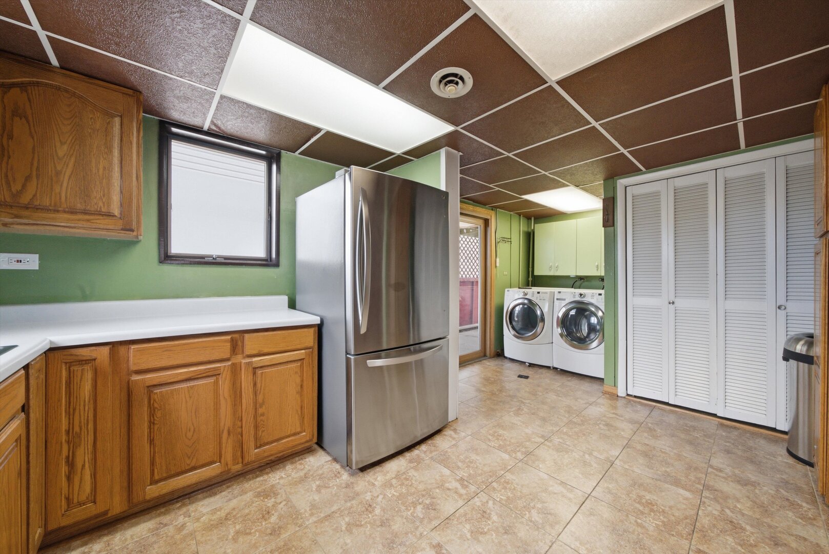 6559 W 60th Place Property Photo 8