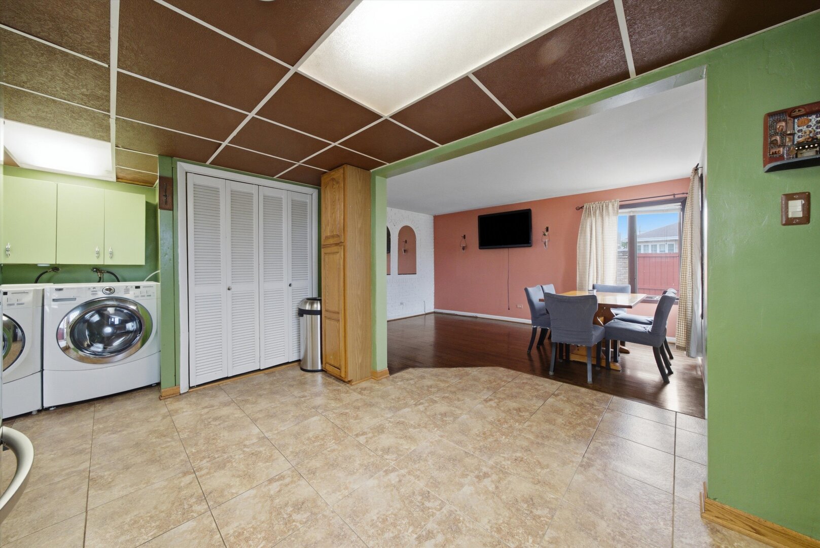 6559 W 60th Place Property Photo 10