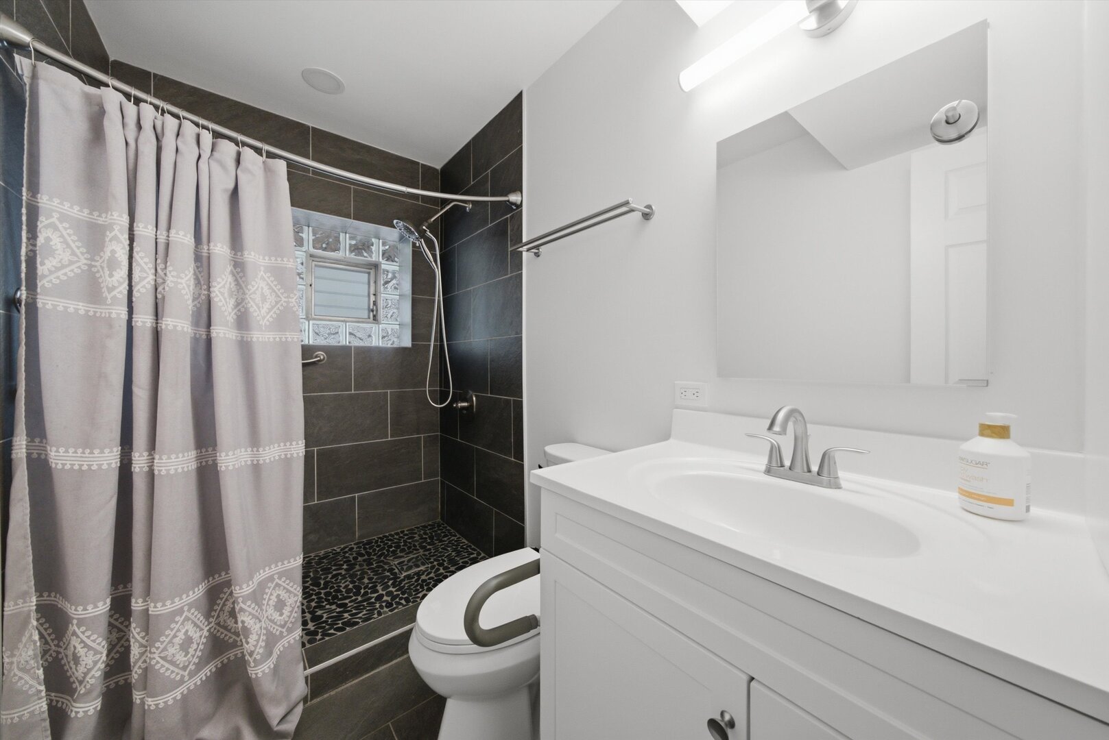 6559 W 60th Place Property Photo 13