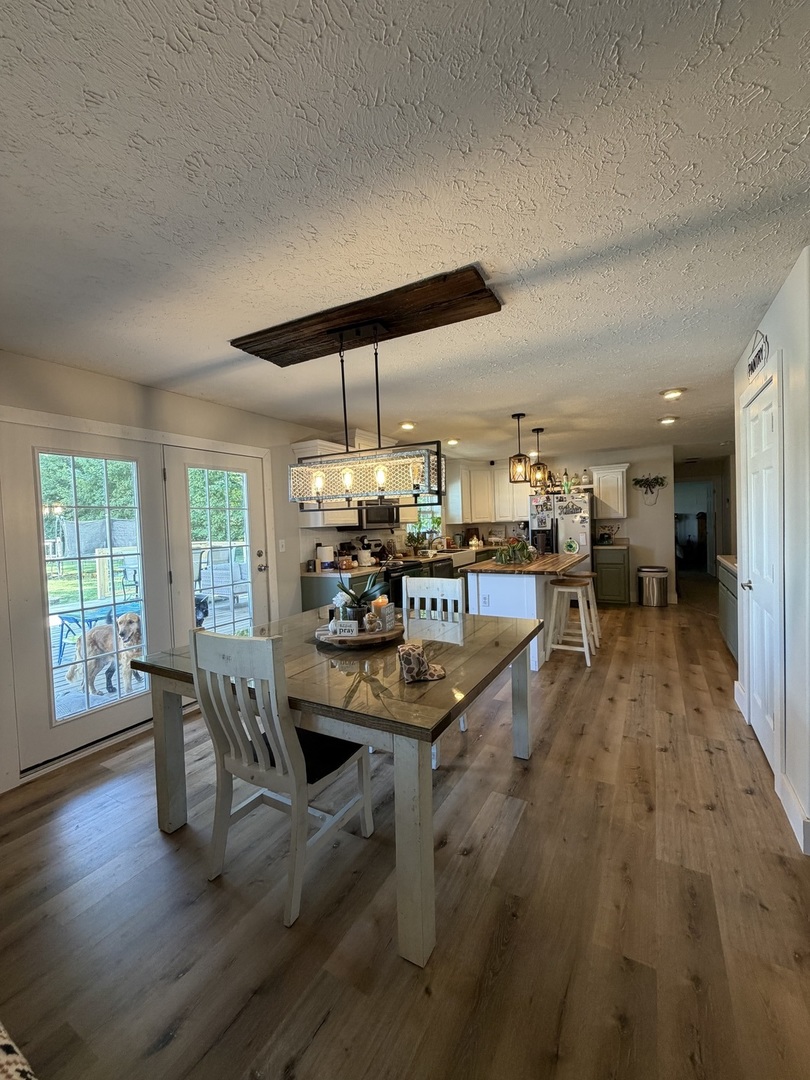 706 Airport Road Property Photo 8