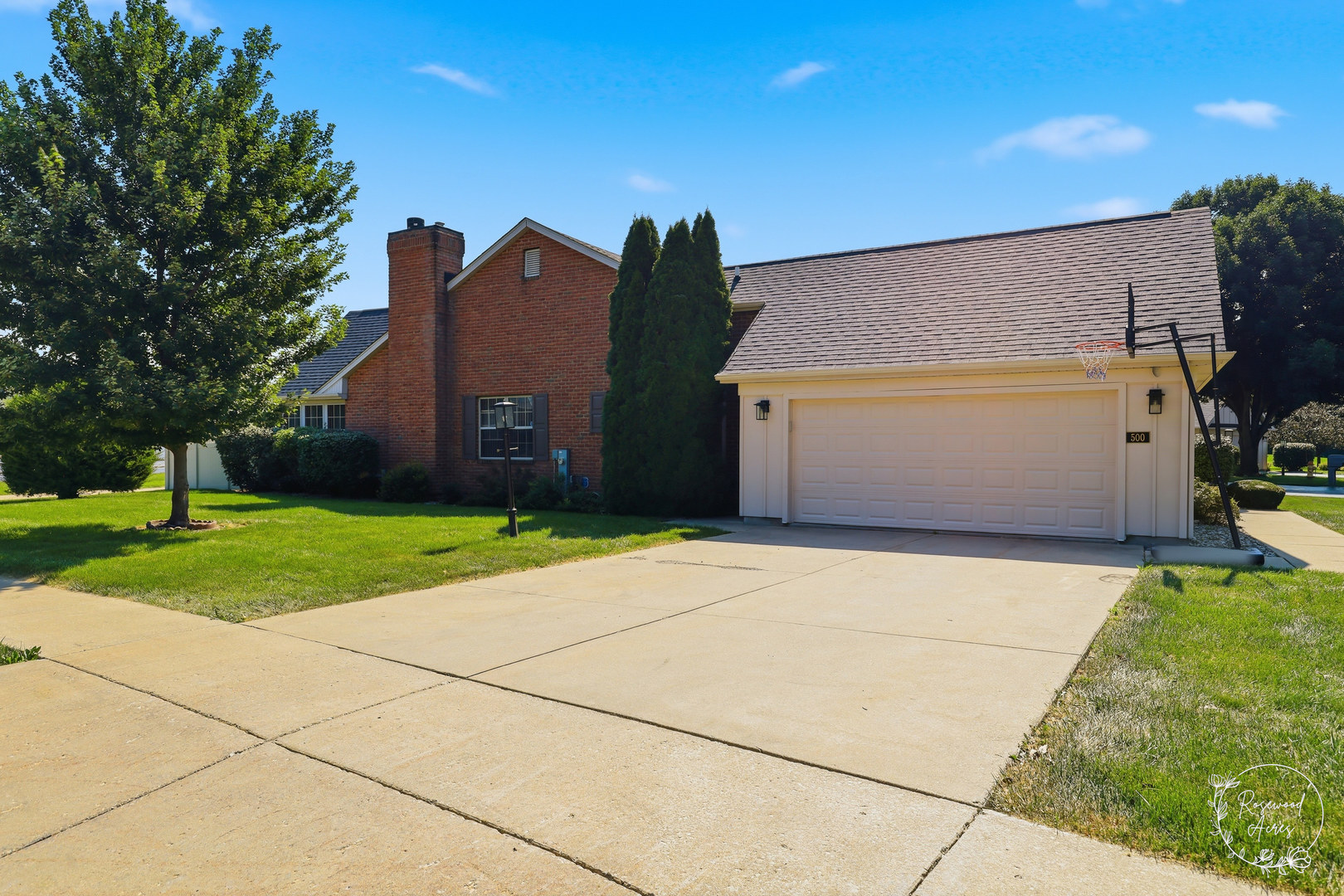 500 Olde Oak Drive Property Photo 4