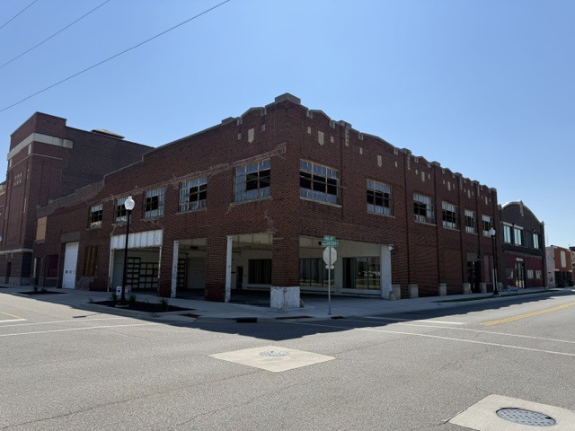 147 N Walnut Street Property Photo 1