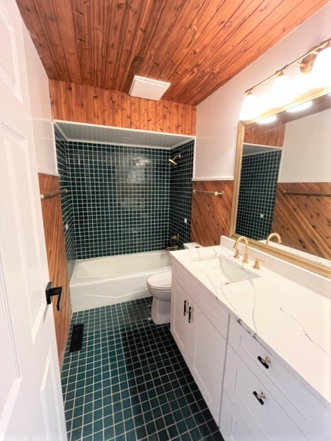 425 Canyon Trail Property Photo 9