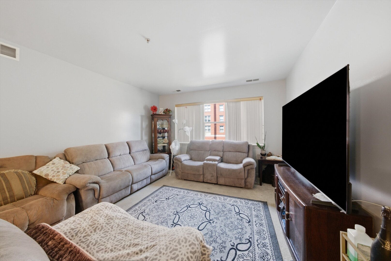 6710 S Keating Avenue 203 Property Photo 4