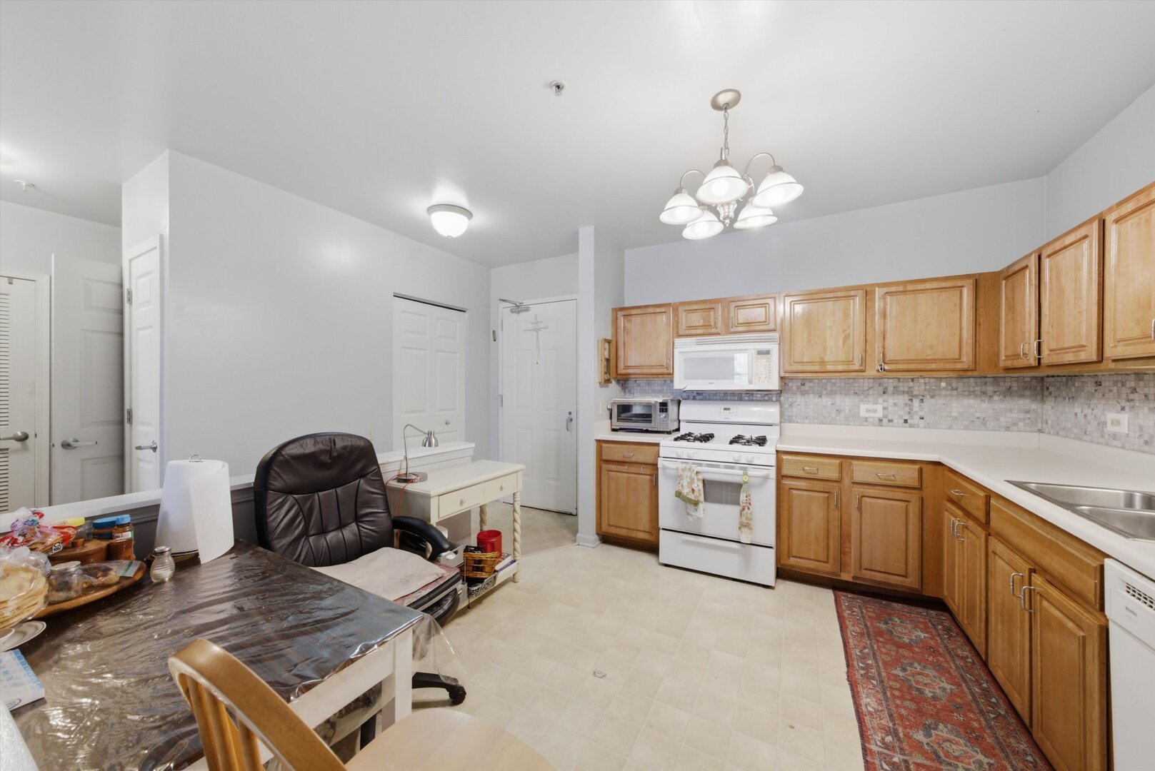 6710 S Keating Avenue 203 Property Photo 8