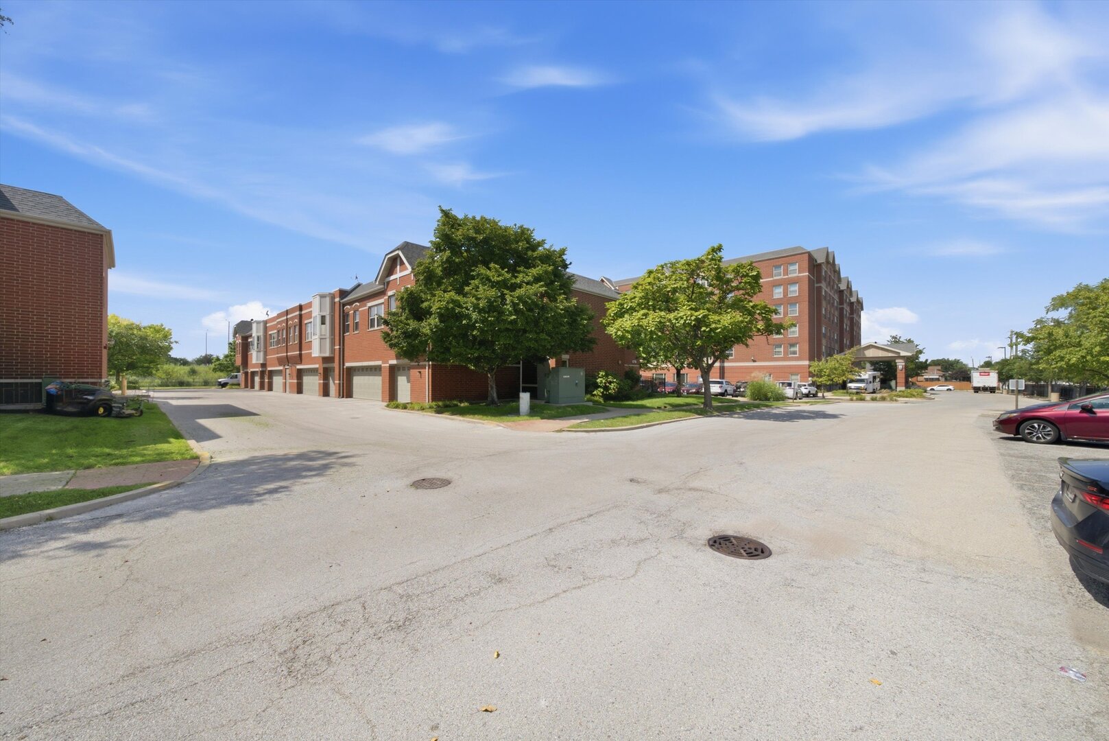 6710 S Keating Avenue 203 Property Photo 17