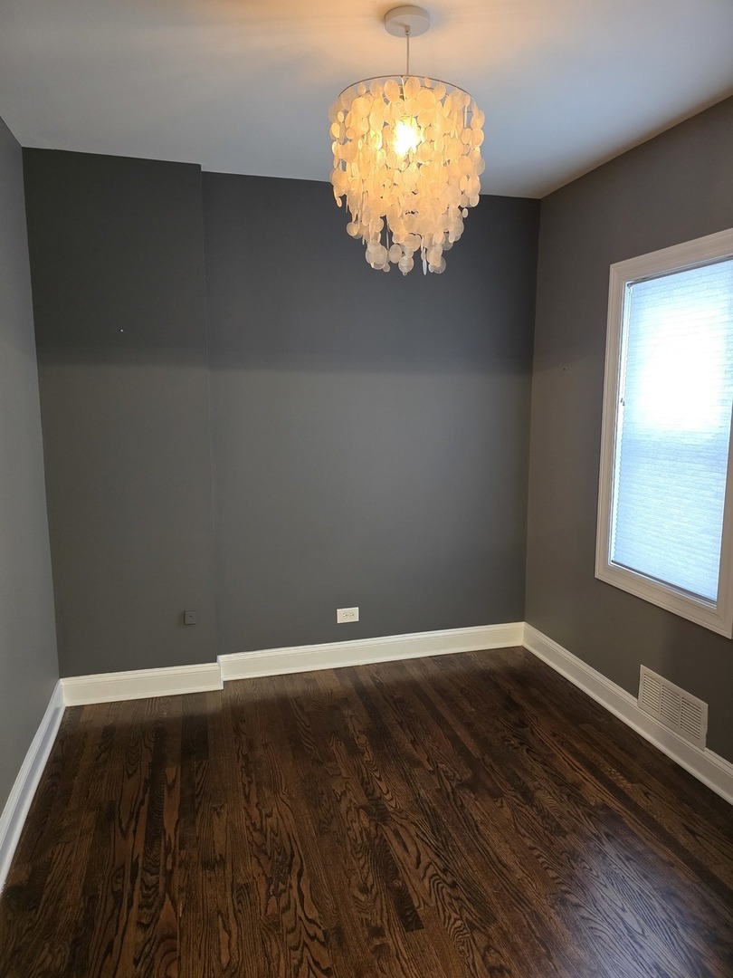 3760 N Osceola Avenue Property Photo 6
