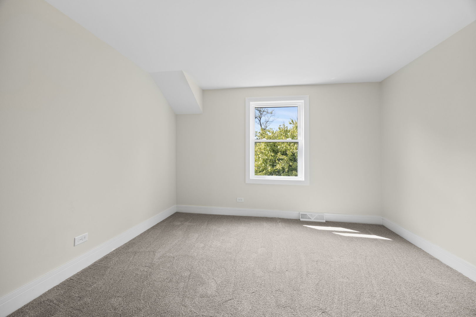 1620 Hemstock Avenue Property Photo 27