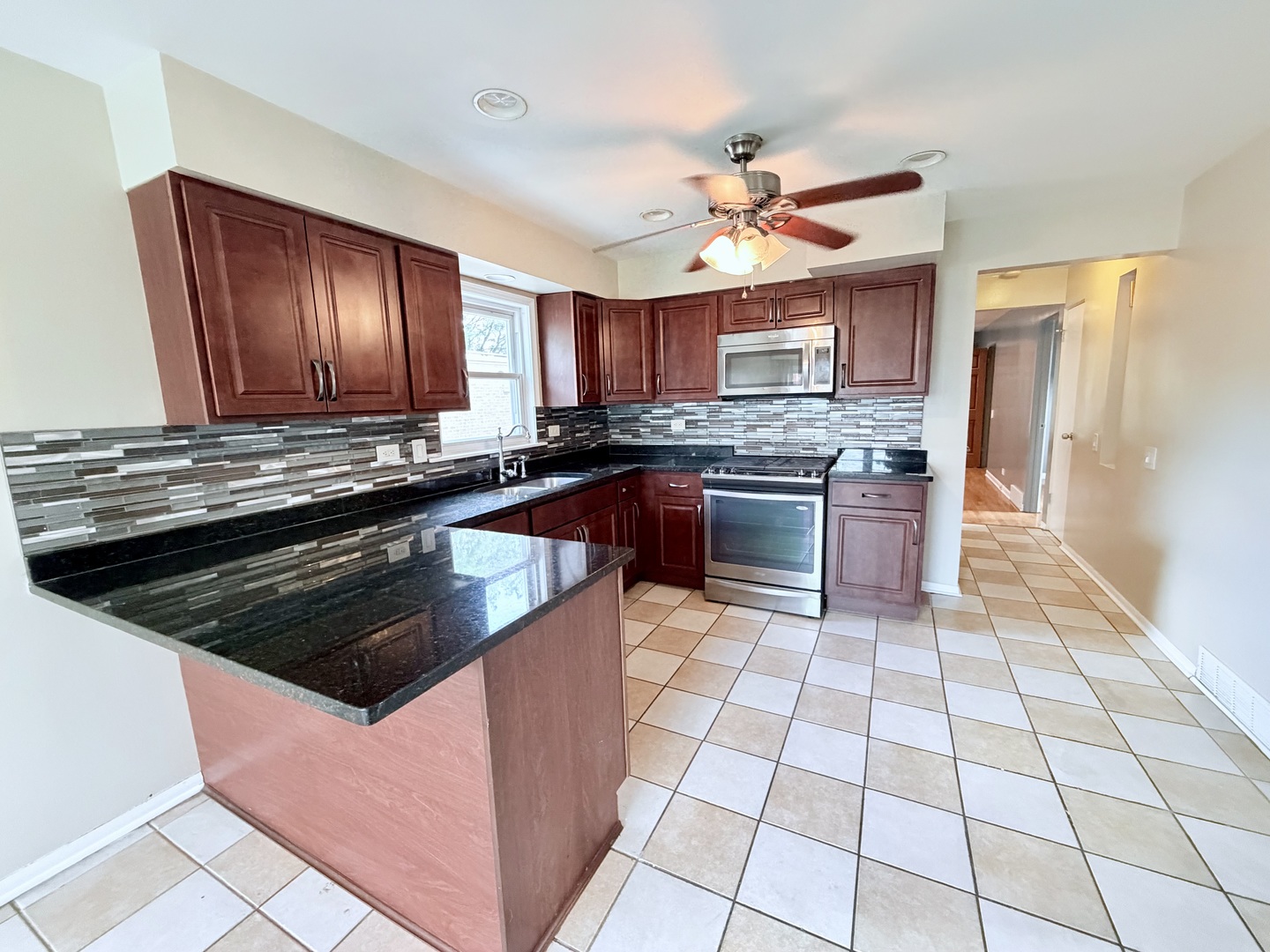 24 E 75th Street 2 Property Photo 8